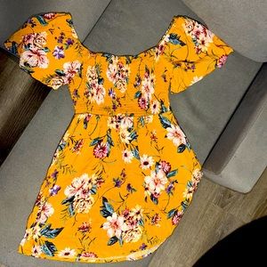 Cute short dress, perfect for the spring 🫶🏻